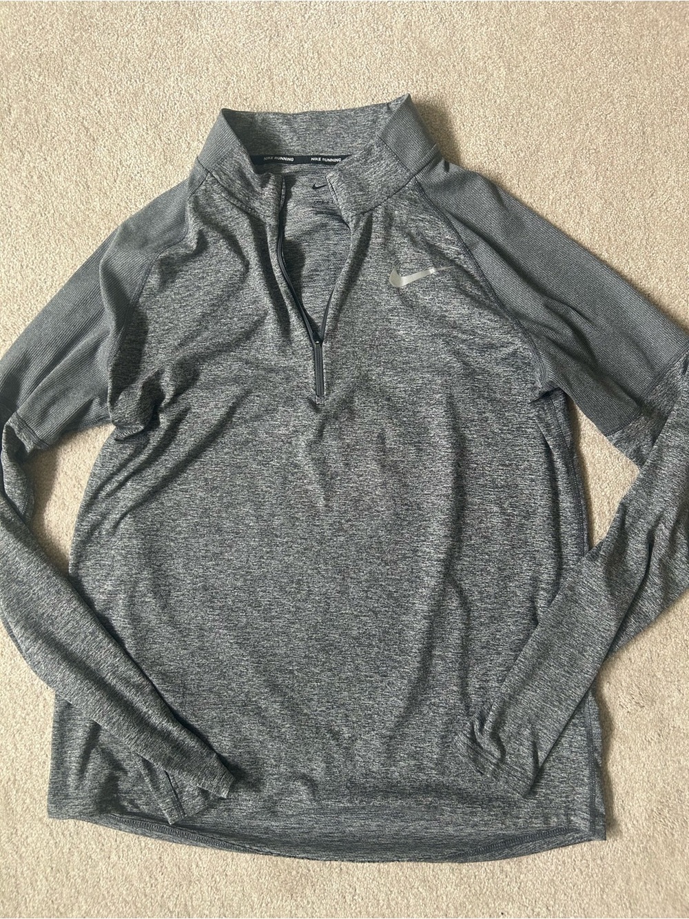 Nike Men’s Gray Heather Quarter-Zip Training Top